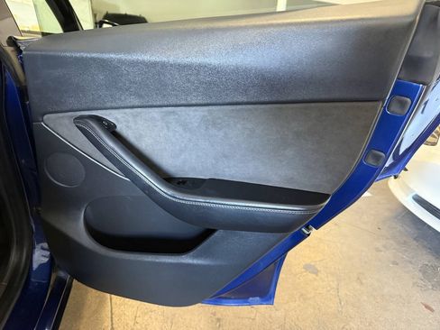 Used 2020 Tesla Model Y Long Range AWD/4WD image 24