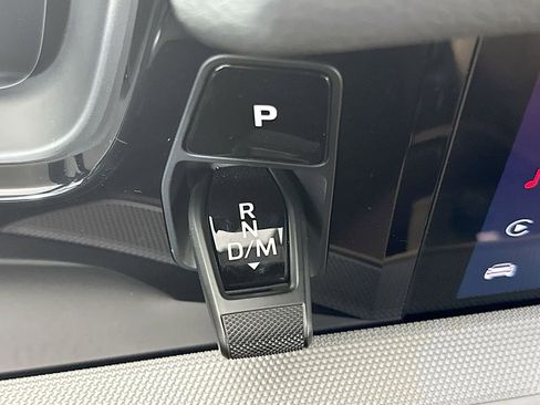 Certified 2025 Porsche Cayenne S AWD/4WD image 19
