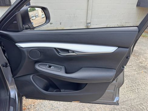 Used 2020 INFINITI QX50 Luxe w/ Navigation Package FWD image 46