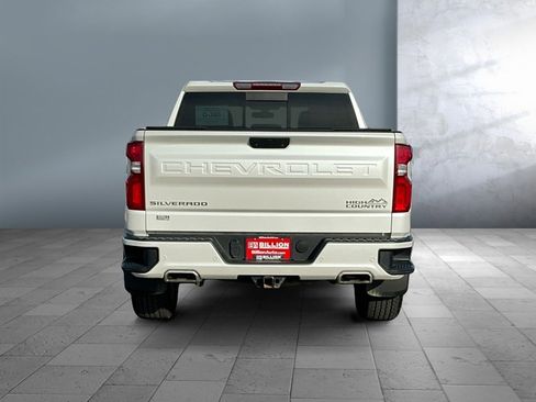 Used 2022 Chevrolet Silverado 1500 High Country w/ Z71 Off-Road Package image 9