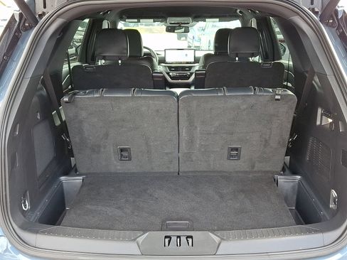 Used 2025 Ford Explorer ST AWD/4WD image 30