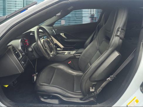 Used 2019 Chevrolet Corvette Stingray Coupe w/ 1LT image 11