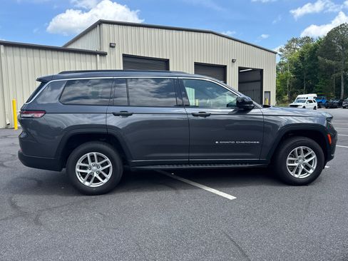 Used 2025 Jeep Grand Cherokee L Laredo w/ Luxury Tech Group I AWD/4WD image 4