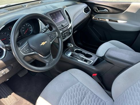 Used 2020 Chevrolet Equinox LS FWD image 11