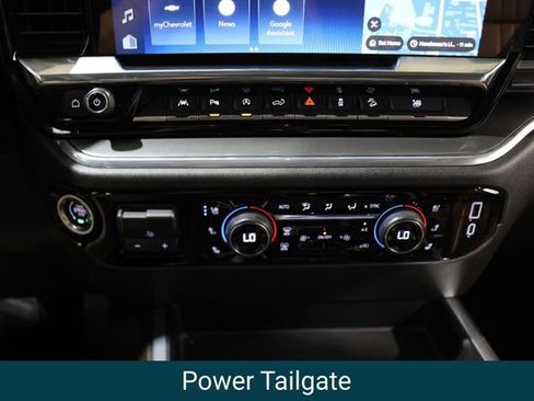 Certified 2025 Chevrolet Silverado 1500 High Country w/ Technology Package AWD/4WD image 21