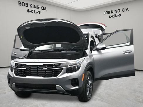 New 2026 Kia Seltos LX AWD/4WD image 21