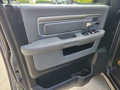 Used 2019 RAM 1500 Big Horn image 22