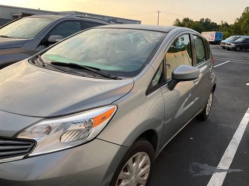 Used 2015 Nissan Versa Note SV FWD image 9