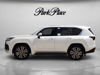 New 2026 Lexus LX 600 4WD w/ Luxury Package video 2