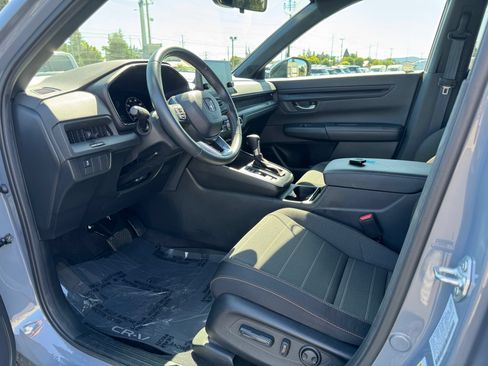 Used 2024 Honda CR-V Sport image 17