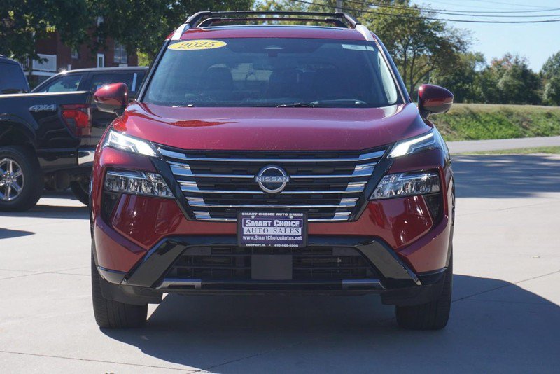 Used 2025 Nissan Rogue Platinum w/ Platinum Premium Package AWD/4WD image 8