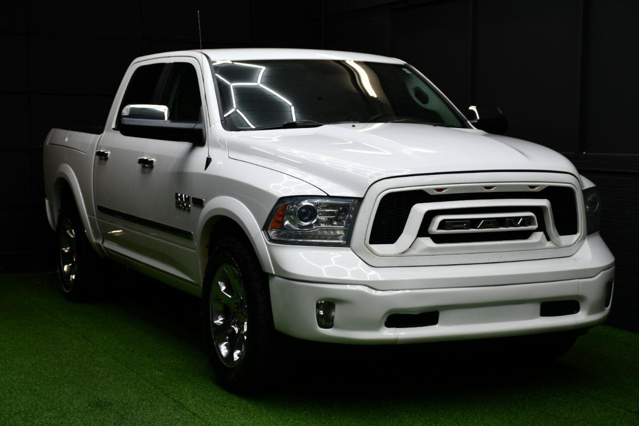 Used 2015 RAM 1500 Laramie w/ Convenience Group AWD/4WD image 11