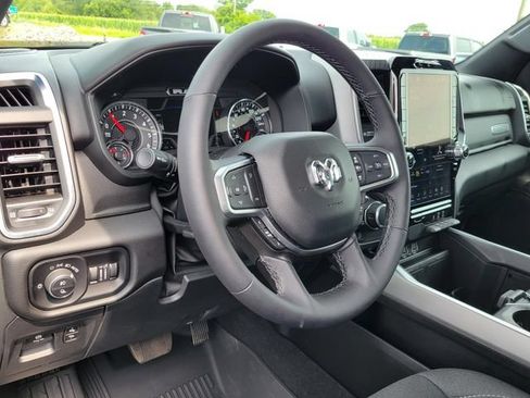 Used 2025 RAM 1500 Big Horn AWD/4WD image 12