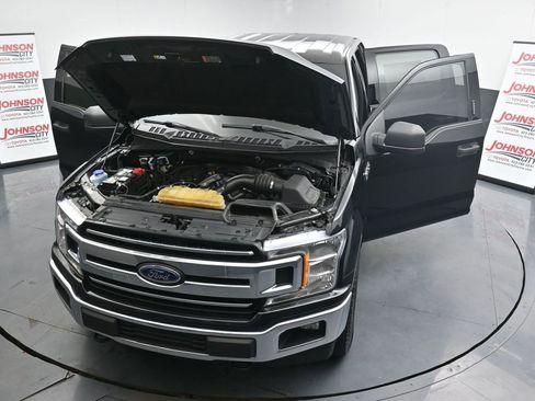 Used 2020 Ford F150 XLT image 40