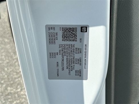 Used 2024 GMC Savana 2500 w/ Driver Convenience Package image 30