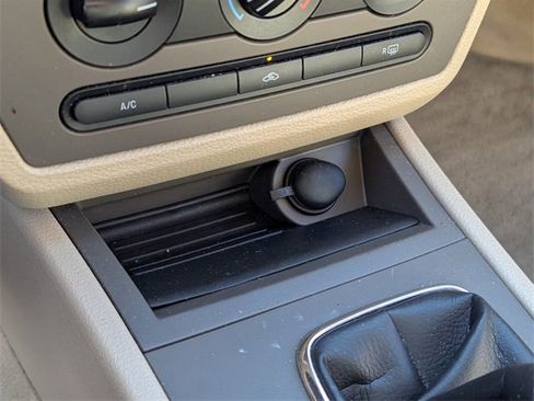 Used 2006 Mercury Milan Premier image 19