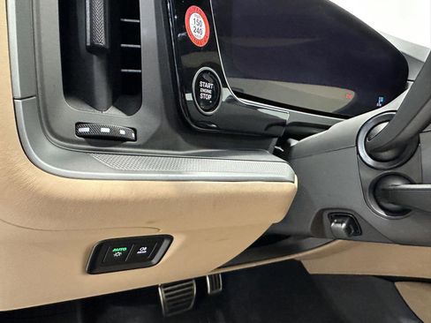 Certified 2024 Porsche Cayenne S image 21