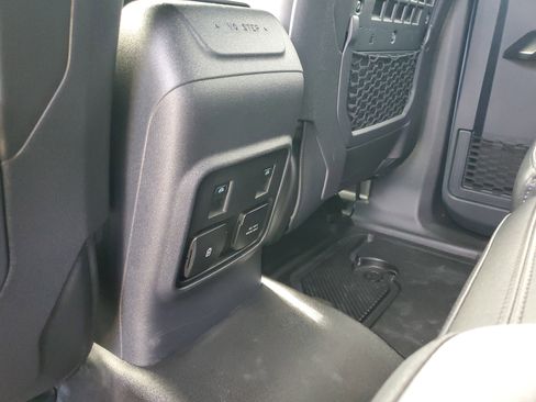 Used 2024 Ford Bronco Black Diamond image 9