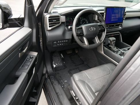 Used 2023 Toyota Tundra Limited w/ Power Package AWD/4WD image 6