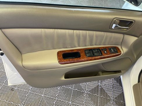Used 2003 Toyota Camry XLE FWD image 24