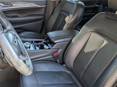 Certified 2022 Jeep Grand Cherokee L Limited image 15