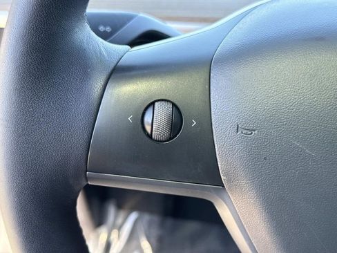Used 2022 Tesla Model 3 image 41