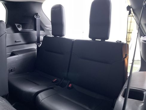 Used 2024 Mitsubishi Outlander SE Black Edition image 22