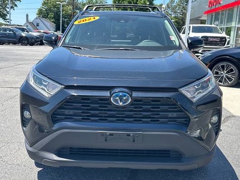 Used 2021 Toyota RAV4 XLE Premium AWD/4WD image 8