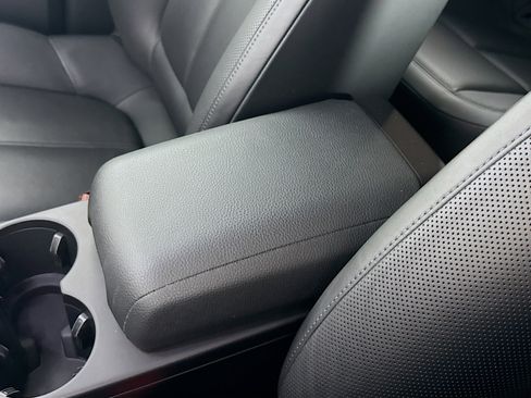 Used 2021 Porsche Macan S image 18