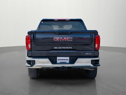 Used 2025 GMC Sierra 1500 SLT image 6