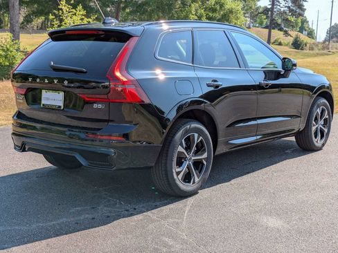 Certified 2026 Volvo XC60 B5 Core w/ Climate Package AWD/4WD image 6