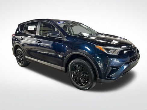 Used 2018 Toyota RAV4 LE w/ All Weather Liner Package FWD image 7