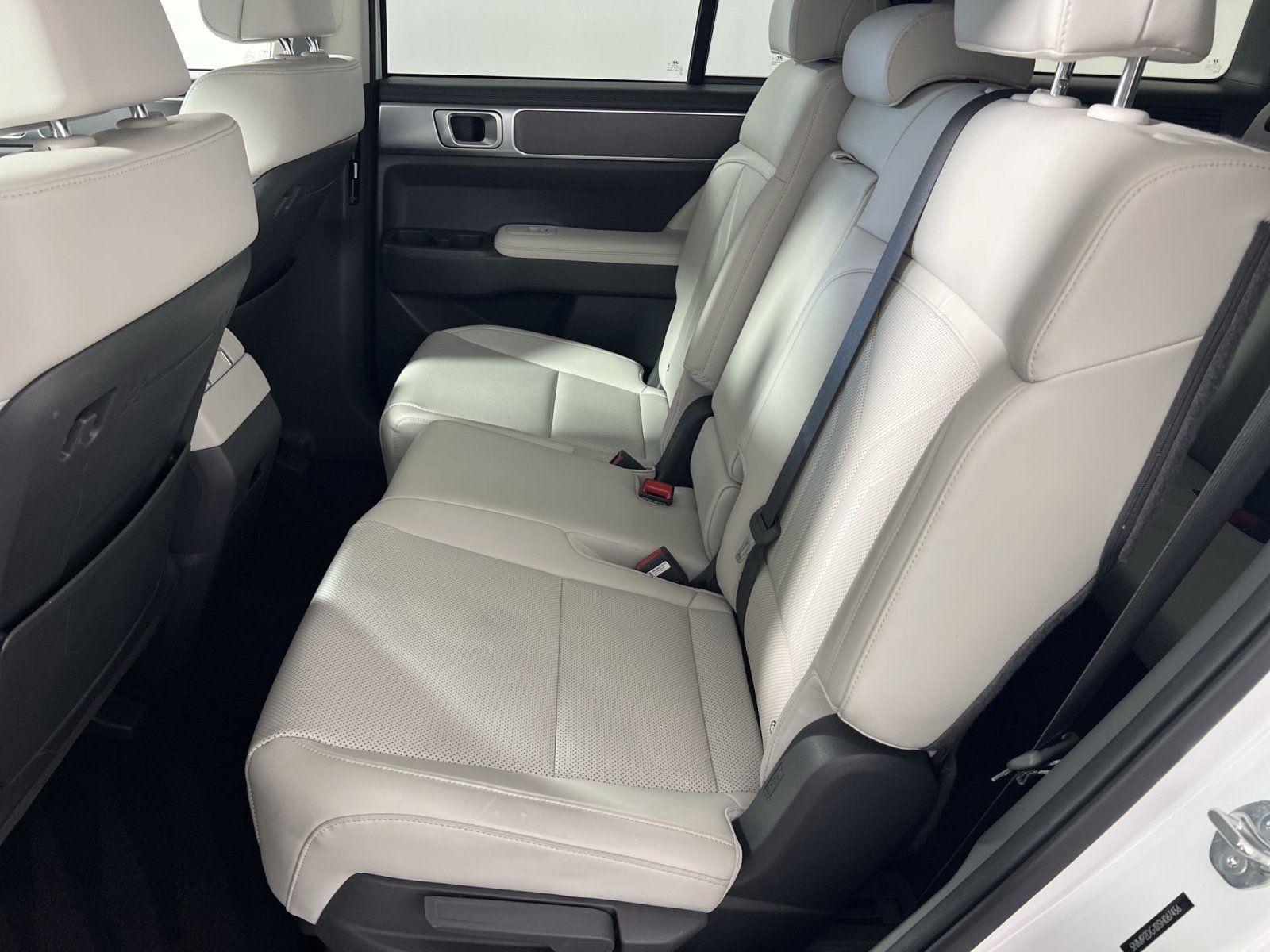 Used 2025 Hyundai Santa Fe SEL AWD/4WD image 26