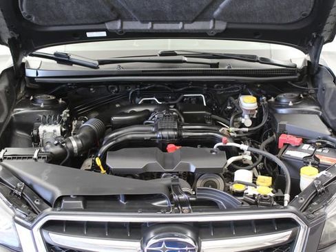 Used 2013 Subaru Crosstrek 2.0i Limited w/ Popular Pkg 1 AWD/4WD image 26