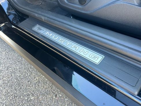 Used 2025 Ford Mustang GT Premium RWD image 37