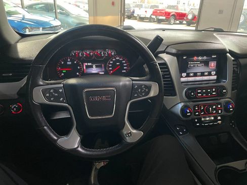 Used 2015 GMC Yukon SLT image 38