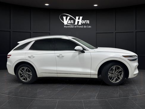 Used 2025 Genesis GV70 2.5T w/ Select Package AWD/4WD image 8