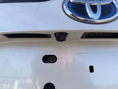 Used 2018 Toyota Prius Prime Premium image 52