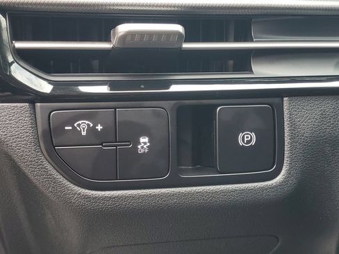 Used 2026 Kia Sportage LX FWD image 22