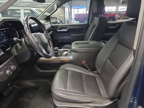 Certified 2022 Chevrolet Silverado 1500 LT w/ All Star Edition Plus AWD/4WD image 18
