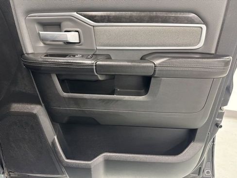 Used 2021 RAM 2500 Big Horn image 27