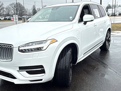 Certified 2024 Volvo XC90 T8 Plus w/ Protection Package Premier image 6