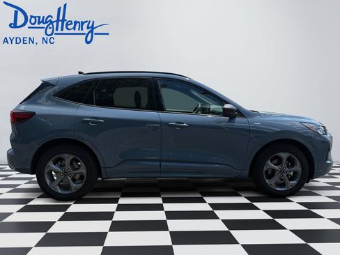 Used 2024 Ford Escape ST-Line w/ Tech Pack #1 FWD image 6