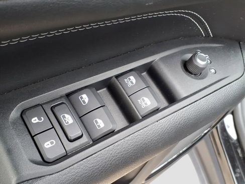 Used 2022 Jeep Compass Altitude w/ Convenience Group image 14