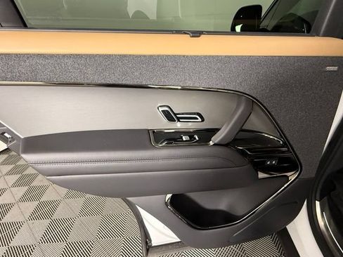 Certified 2025 Land Rover Range Rover Sport Autobiography AWD/4WD image 24