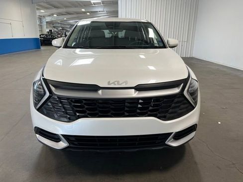 Used 2024 Kia Sportage LX FWD image 8