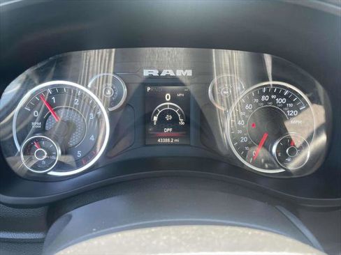 Certified 2024 RAM 2500 Big Horn AWD/4WD image 30