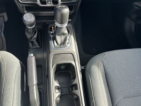 Certified 2024 Jeep Wrangler Sahara w/ Technology Group image 16