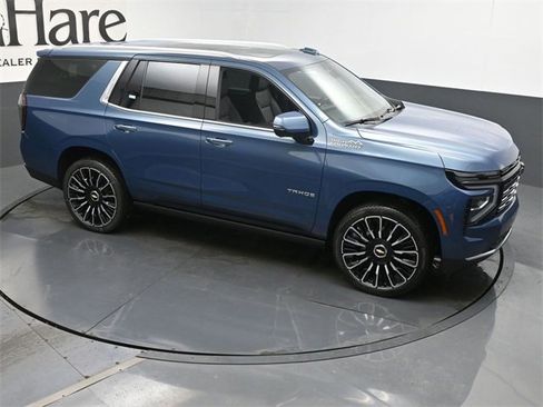 New 2026 Chevrolet Tahoe High Country w/ LPO, Illumination Package image 17