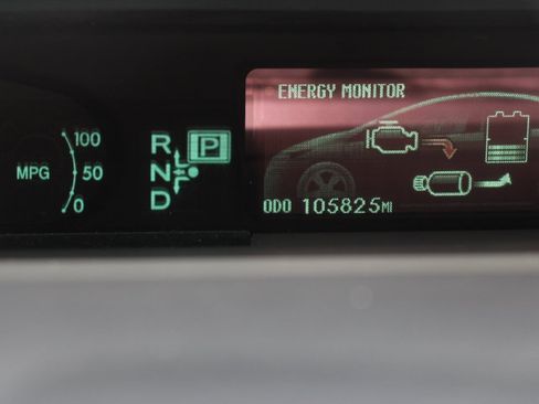 Used 2014 Toyota Prius Three FWD image 28